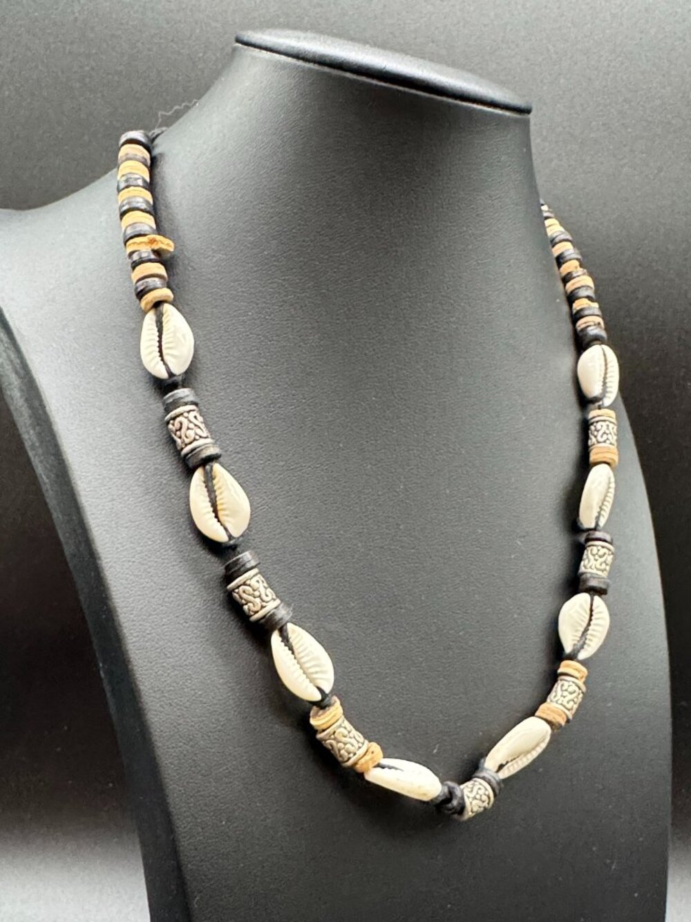 Vintage Sea Shell Necklace Boho Beach Beads